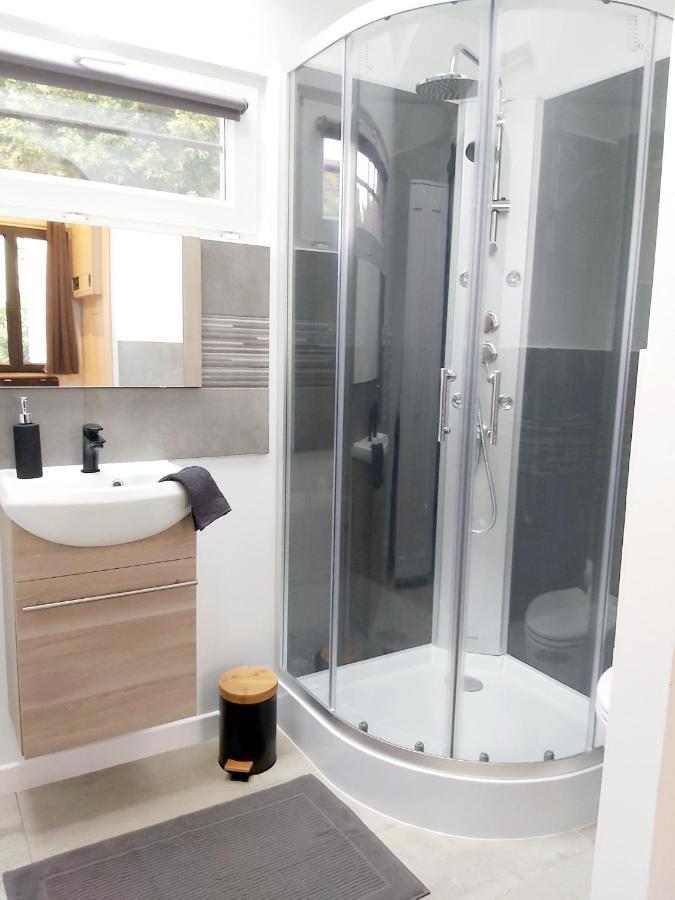 Superbe Studio 15 M²,Proche Disney, Asterix, Cdg Apartment Gressy Exterior photo